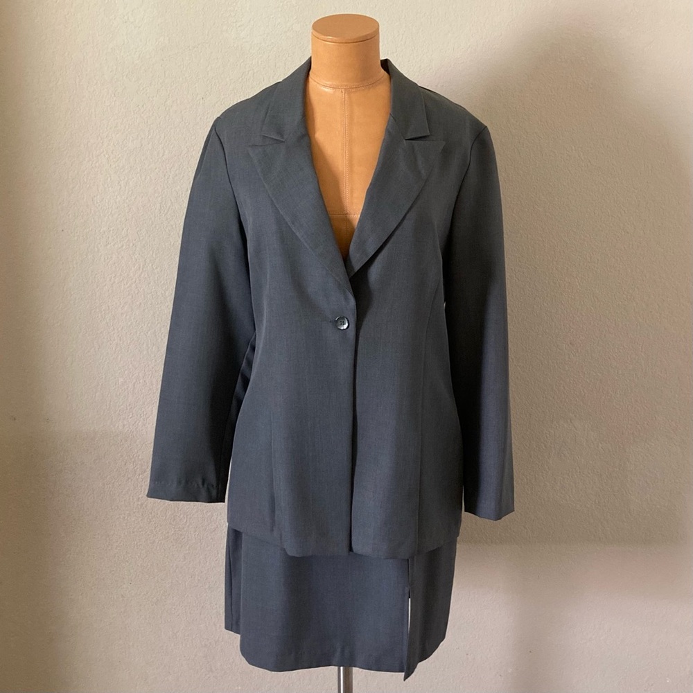 Y2K “Modern Essentials Juniors” Matching Blazer Jacket and Skirt Suit Set